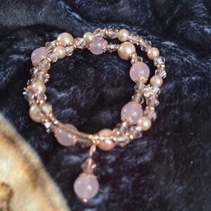 Elegant Pearl and Crystal Bracelet